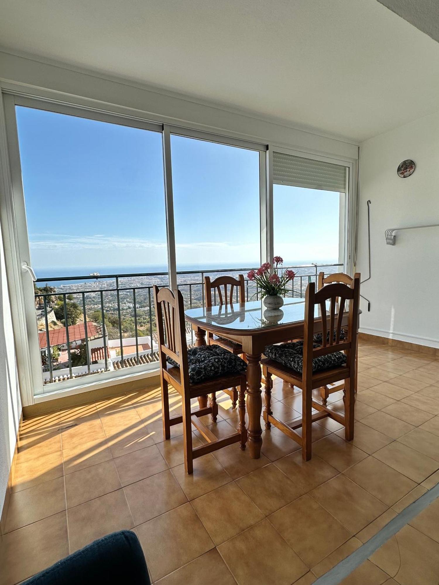 El Paraiso, Apartamento En Mijas Pueblo Con Bonitas Vistas A La Costa Y Con Piscina Leilighet Eksteriør bilde